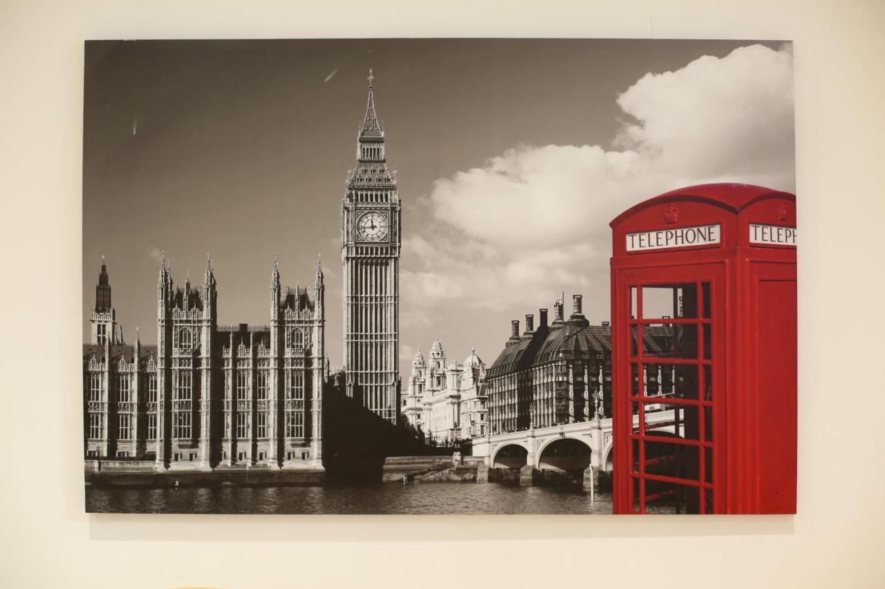 Apartmán Deluxe Flat A In Kensington Olympia Londýn Exteriér fotografie