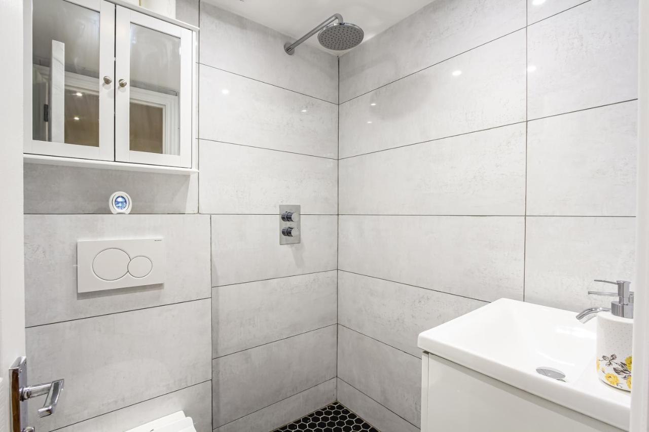 Apartmán Deluxe Flat A In Kensington Olympia Londýn Exteriér fotografie
